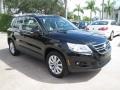 Deep Black Metallic - Tiguan SE Photo No. 7