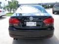 Black - Jetta SE Sedan Photo No. 4