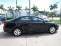 Black - Jetta SE Sedan Photo No. 6