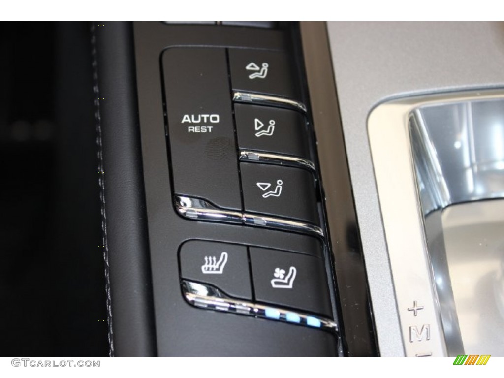 2014 Porsche Panamera 4S Executive Controls Photo #86456142