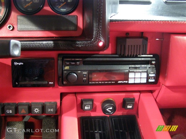 1988 Lamborghini Countach 5000 Quattrovalvole Controls Photo #86458