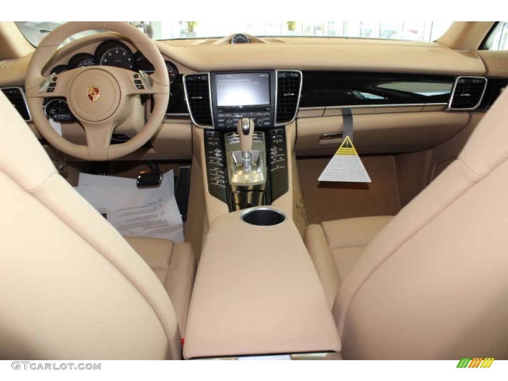 2014 Porsche Panamera Standard Panamera Model Luxor Beige Dashboard Photo #86457324