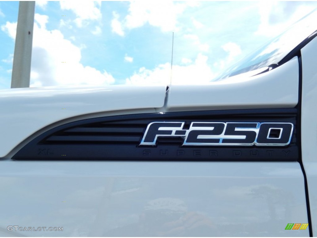 2014 F250 Super Duty XL Regular Cab - Oxford White / Steel photo #5
