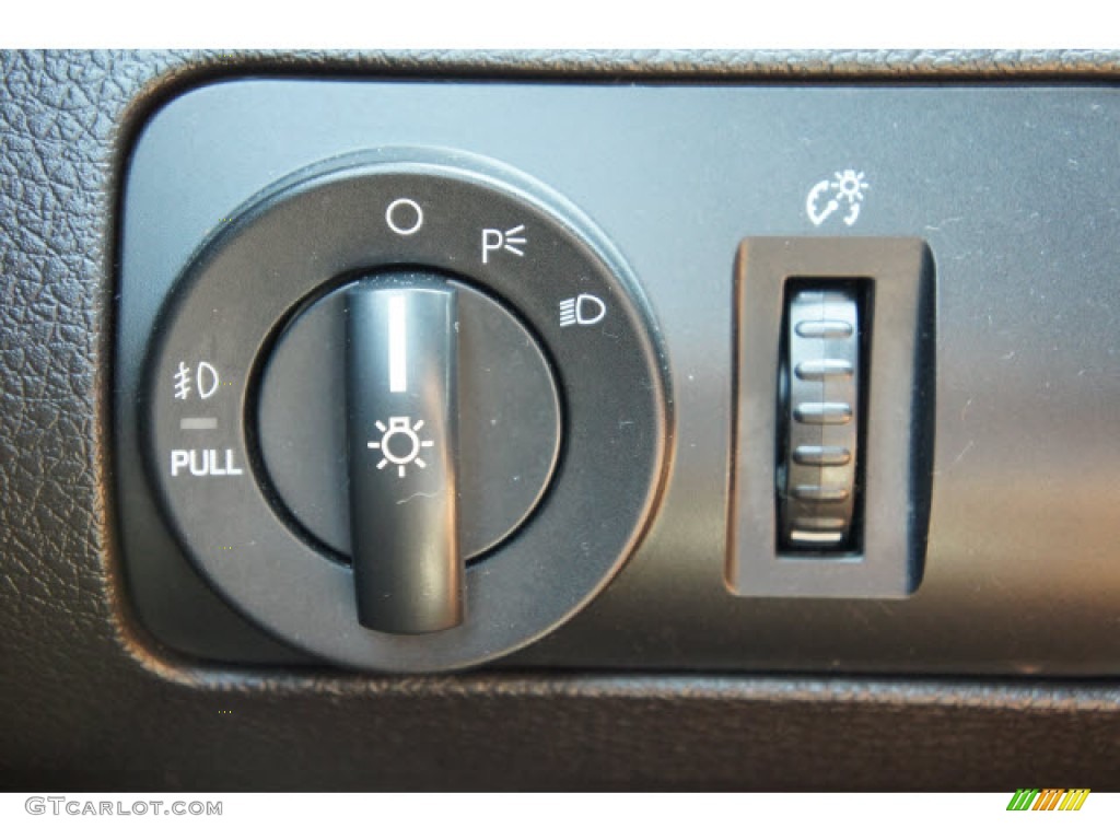 2008 Ford Mustang V6 Premium Coupe Controls Photo #86459004