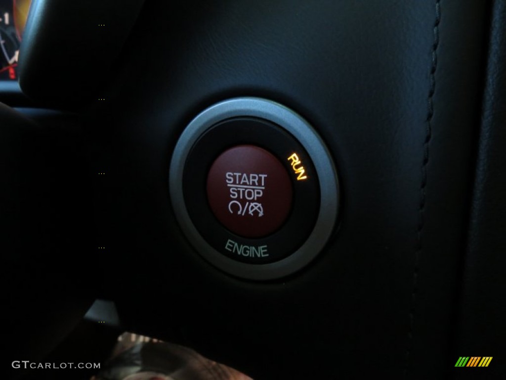 2014 Dodge SRT Viper Coupe Controls Photos