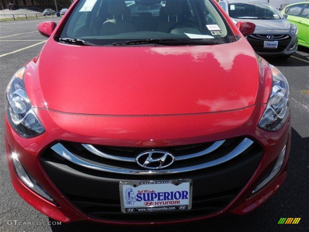 Red Hyundai Elantra