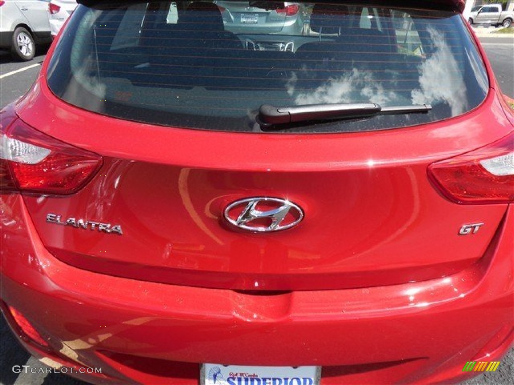 2013 Elantra GT - Red / Black photo #3