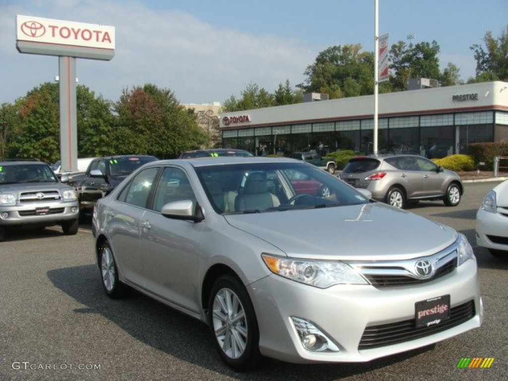 2013 Camry XLE V6 - Classic Silver Metallic / Ash photo #1