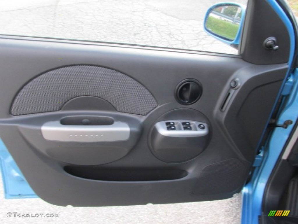 2006 Aveo LT Hatchback - Bright Blue / Charcoal photo #18