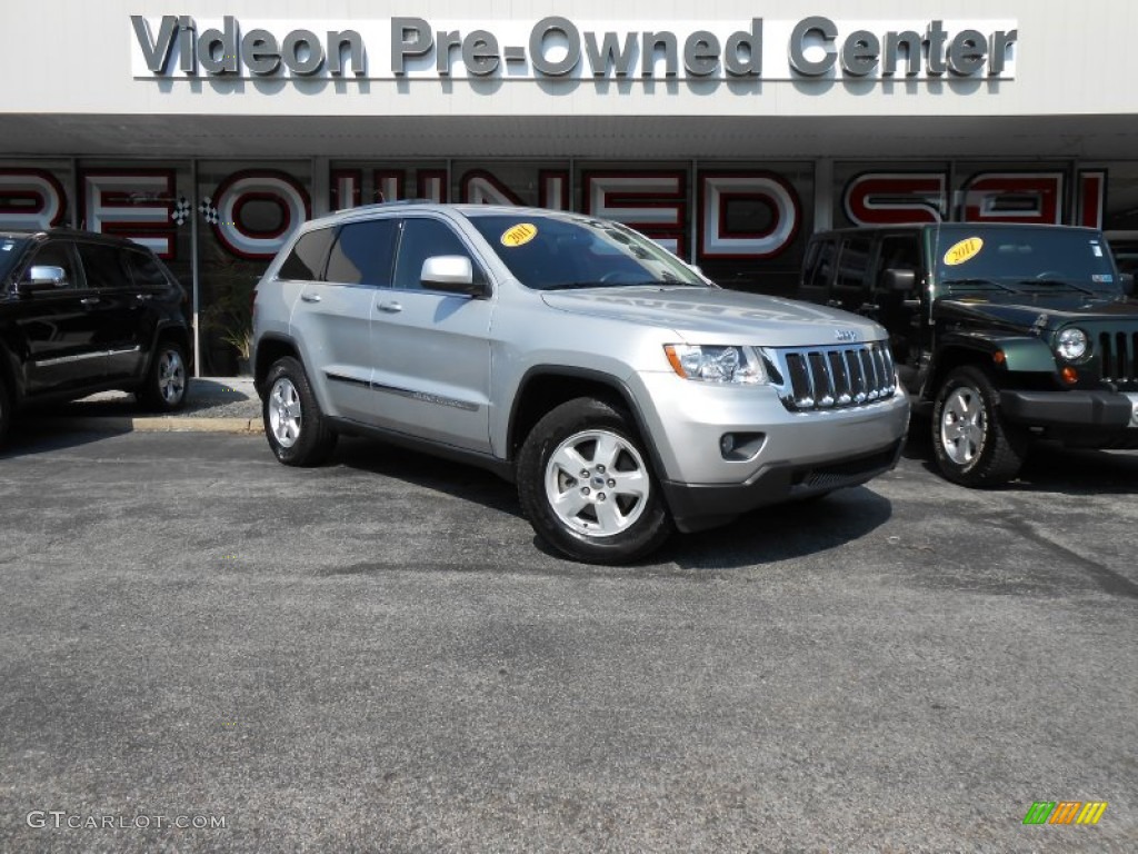 2011 Grand Cherokee Laredo 4x4 - Bright Silver Metallic / Black photo #1