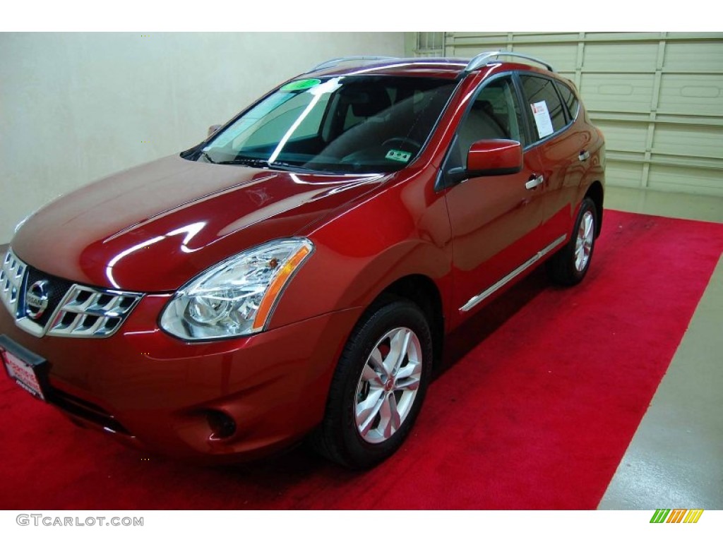 2012 Rogue SV - Cayenne Red / Black photo #3