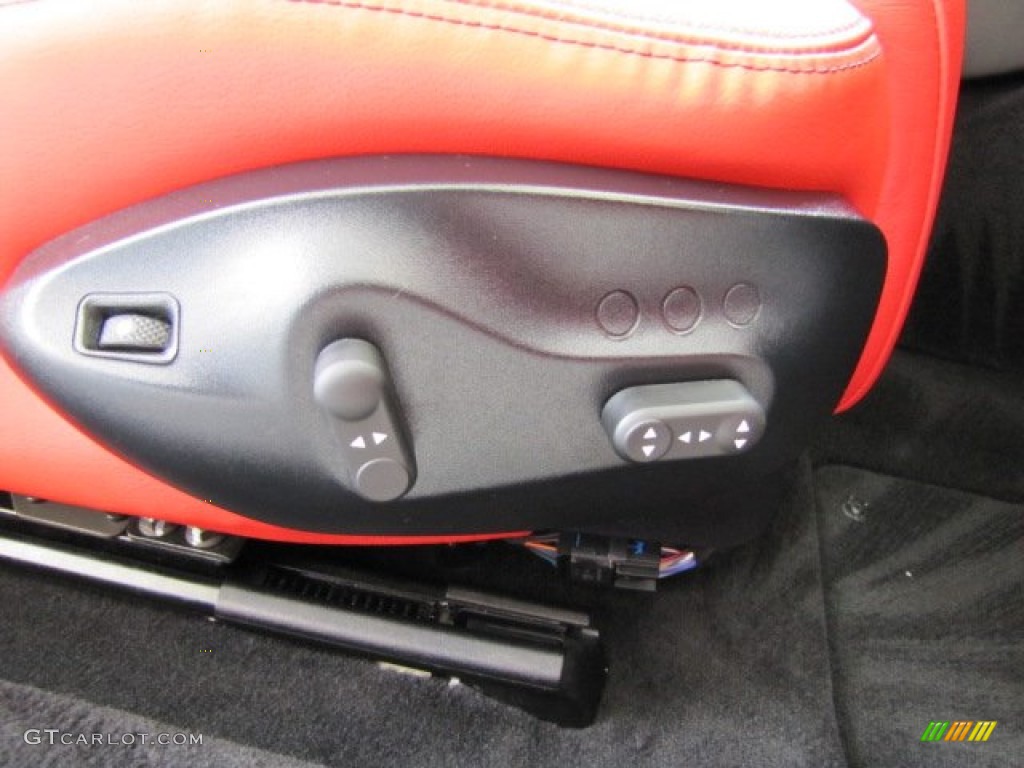 2010 Maserati GranTurismo S Controls Photo #86473530