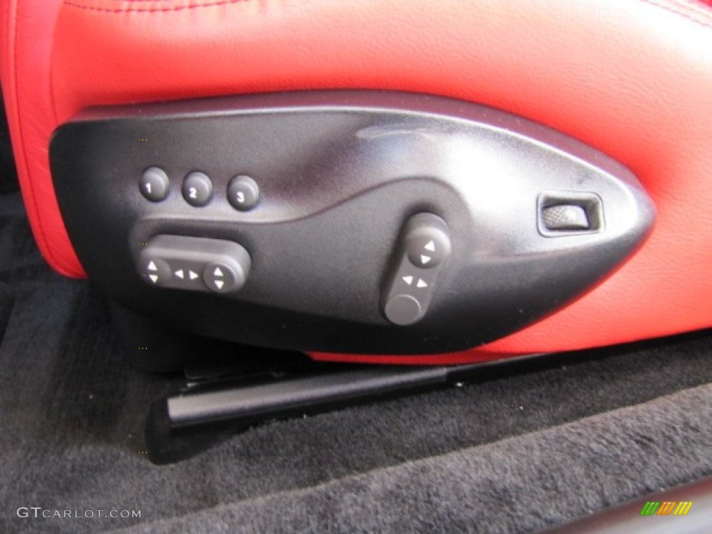 2010 Maserati GranTurismo S Controls Photo #86473614