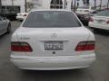 Glacier White - E 320 Sedan Photo No. 3