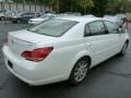 Blizzard White Pearl - Avalon Limited Photo No. 12
