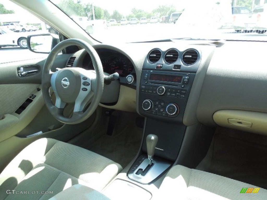 2008 Altima 2.5 S - Pebble Beach Metallic / Blond photo #12