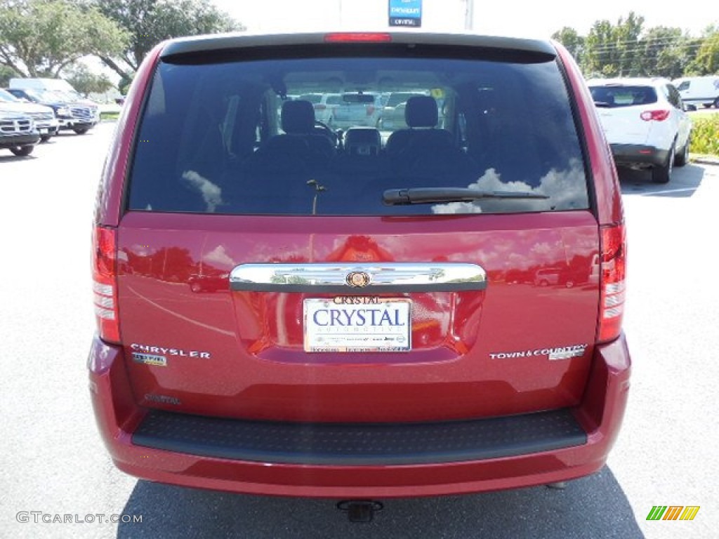 2010 Town & Country LX - Inferno Red Crystal Pearl / Medium Slate Gray/Light Shale photo #9