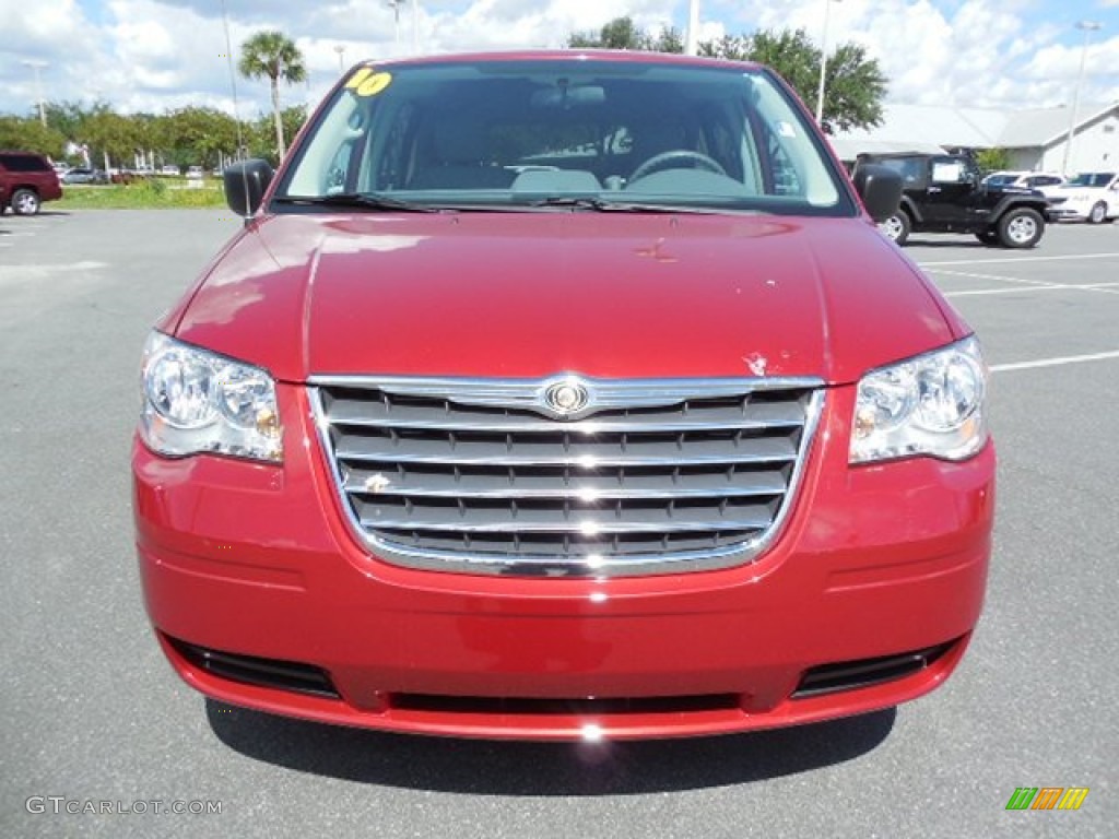 2010 Town & Country LX - Inferno Red Crystal Pearl / Medium Slate Gray/Light Shale photo #15