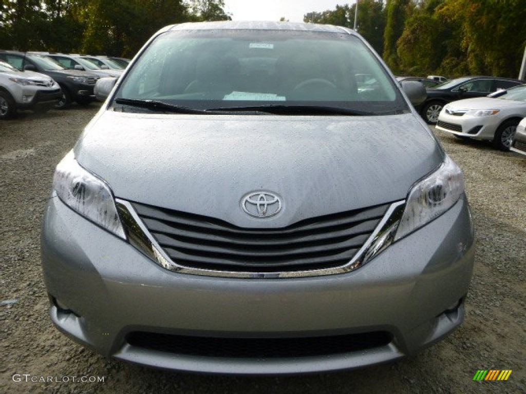 2014 Sienna XLE - Silver Sky Metallic / Light Gray photo #8