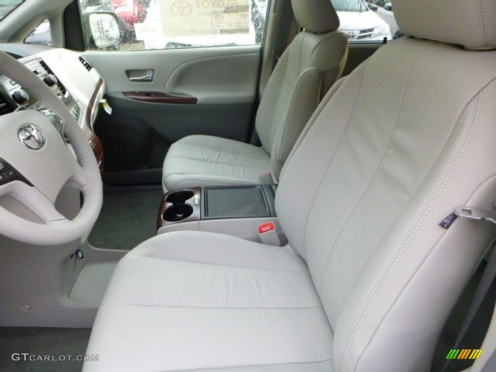 2014 Sienna XLE - Silver Sky Metallic / Light Gray photo #10