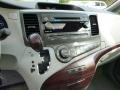 Light Gray 2014 Toyota Sienna XLE Dashboard