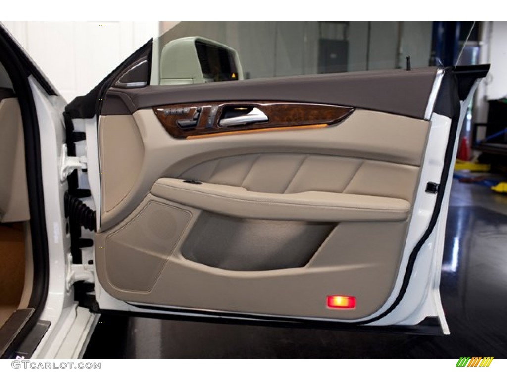 2013 Mercedes-Benz CLS 550 4Matic Coupe Almond/Mocha Door Panel Photo #86483781