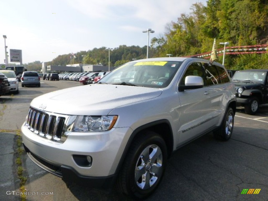 2011 Grand Cherokee Laredo X Package 4x4 - Bright Silver Metallic / Black photo #1