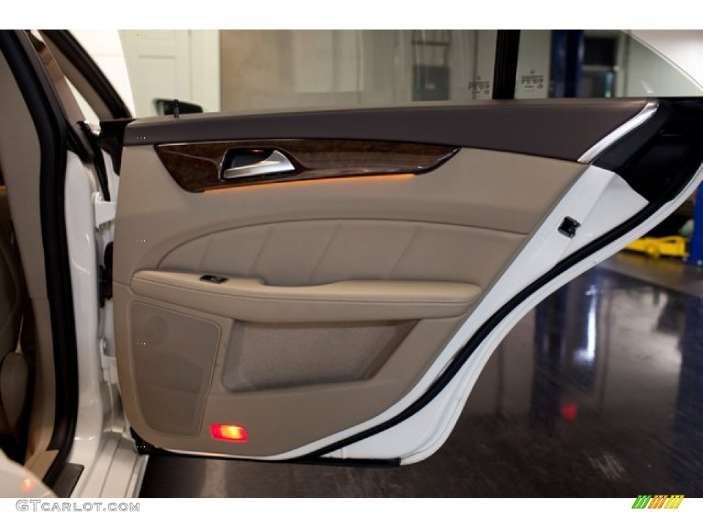 2013 Mercedes-Benz CLS 550 4Matic Coupe Almond/Mocha Door Panel Photo #86484477