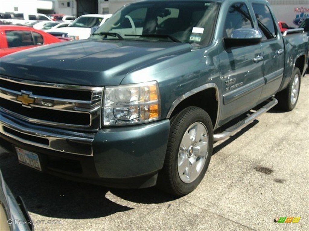 Blue Granite Metallic Chevrolet Silverado 1500