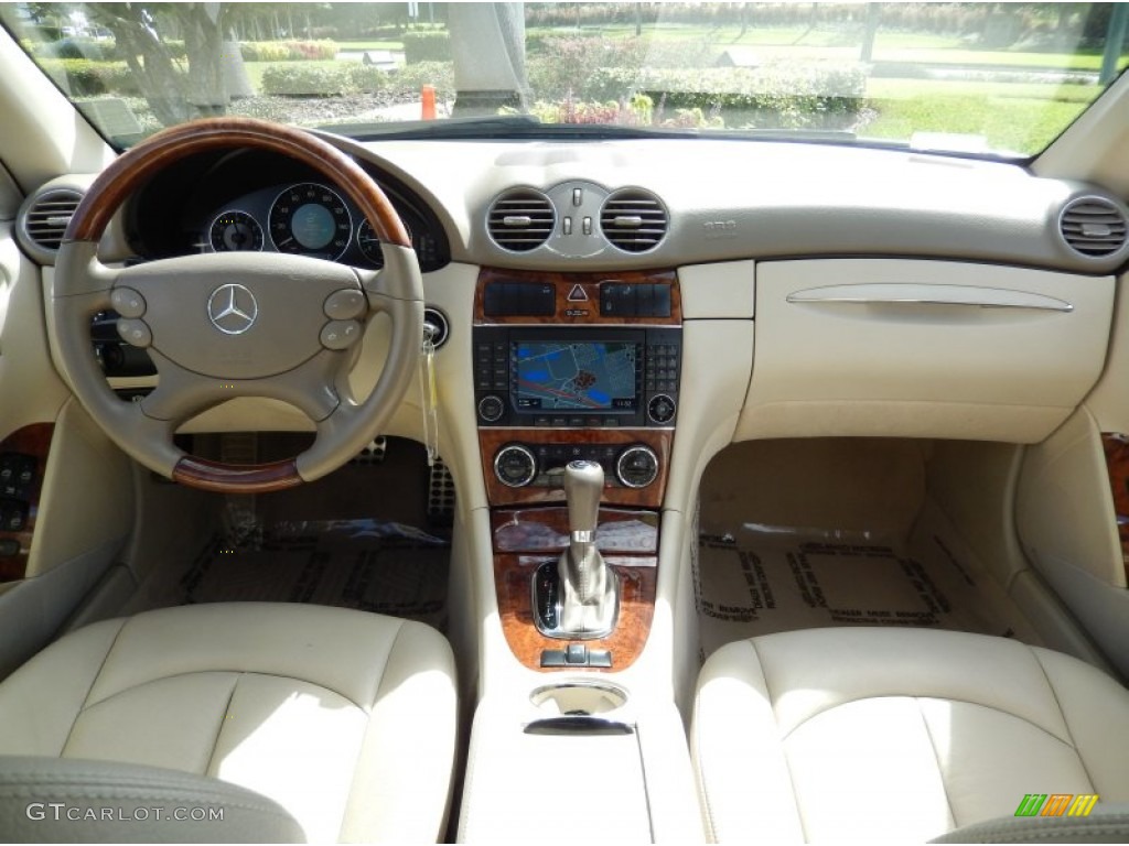 2008 Mercedes-Benz CLK 350 Cabriolet Dashboard Photos