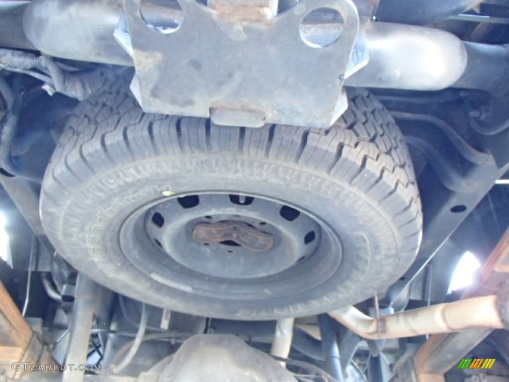 2004 Ram 2500 SLT Quad Cab 4x4 - Black / Dark Slate Gray photo #22