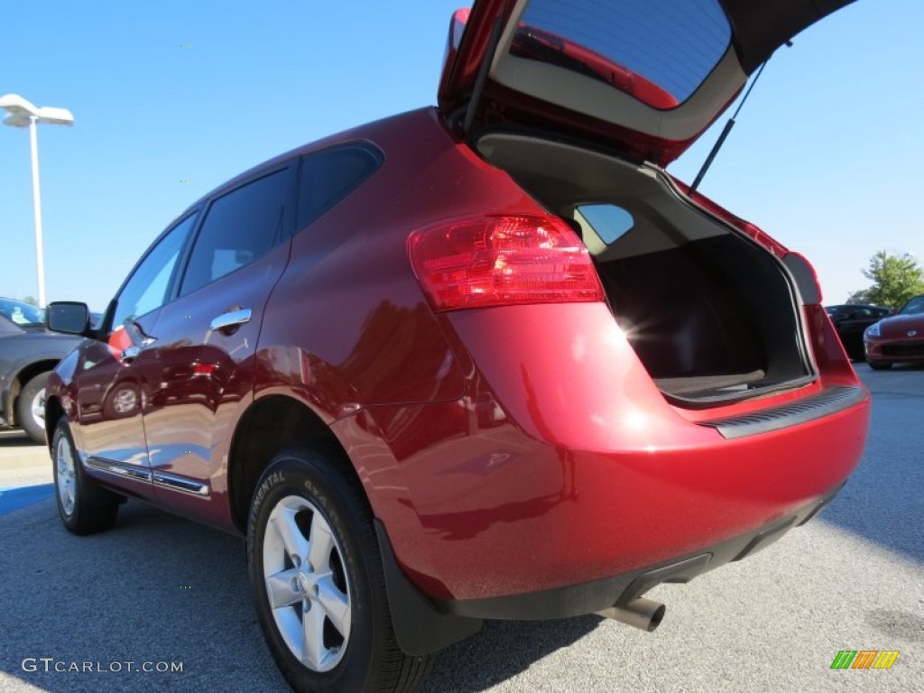 2013 Rogue S - Cayenne Red / Black photo #13