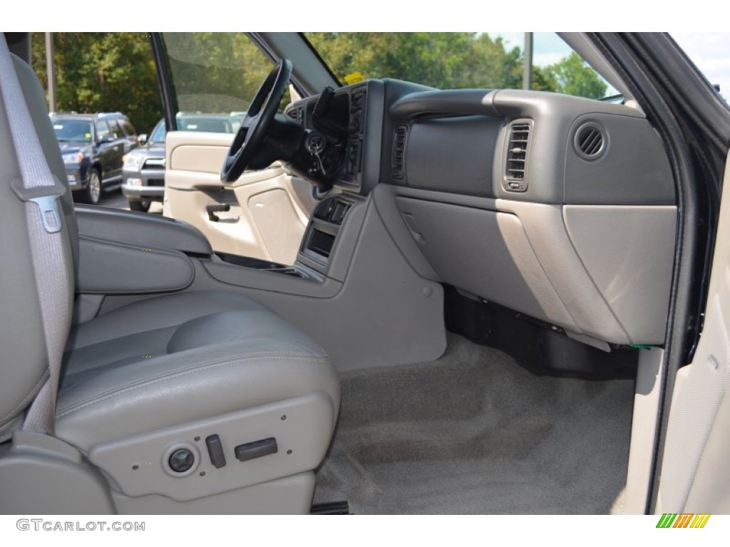 2005 Tahoe LT 4x4 - Black / Gray/Dark Charcoal photo #15