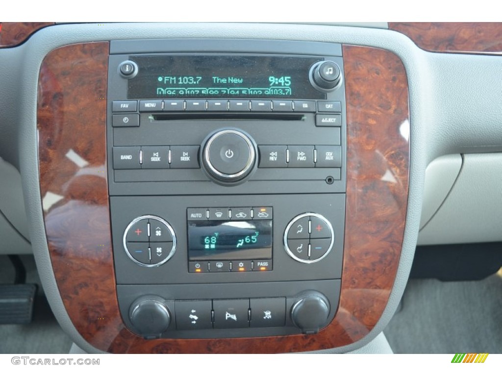 2010 Avalanche LT - Victory Red / Dark Titanium/Light Titanium photo #19
