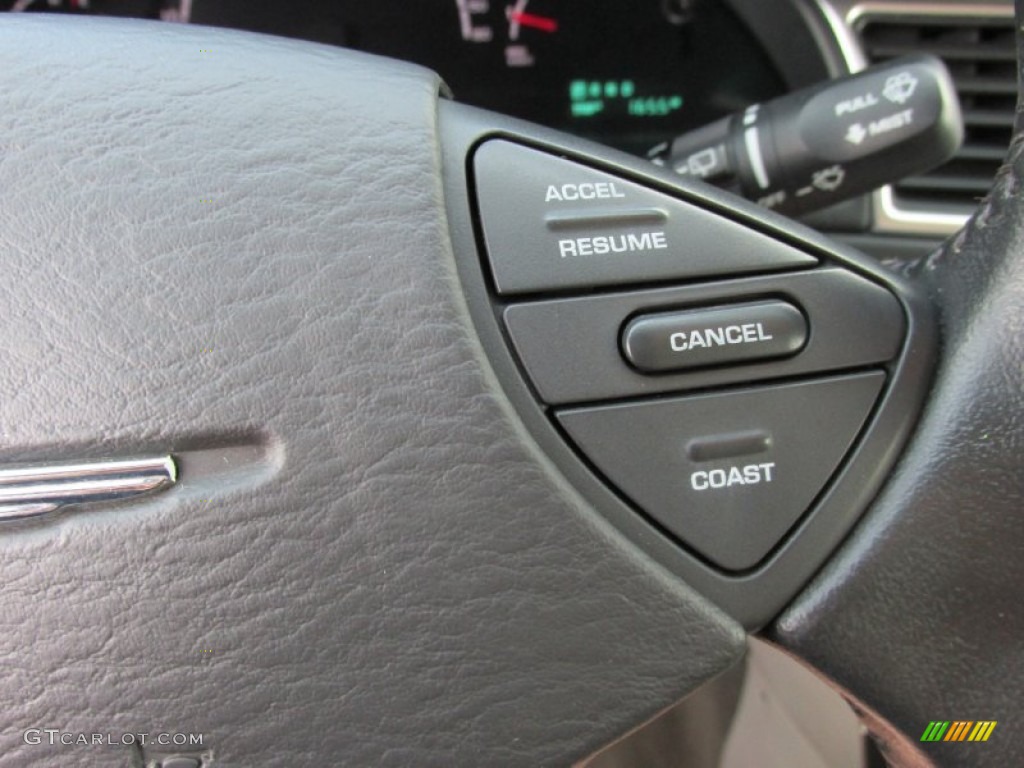 2004 Pacifica AWD - Linen Gold Metallic / Light Taupe photo #15