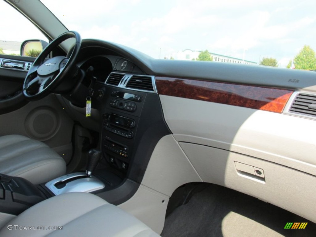 2004 Pacifica AWD - Linen Gold Metallic / Light Taupe photo #20
