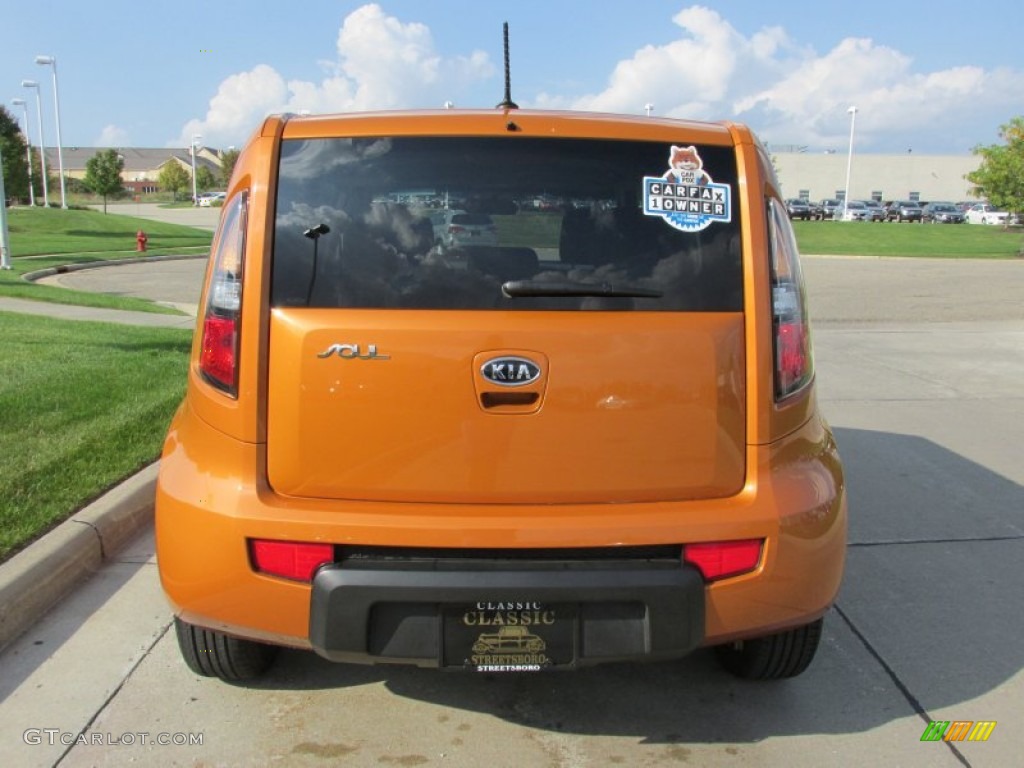 2011 Soul + - Ignition Orange / Black Soul Logo Cloth photo #4
