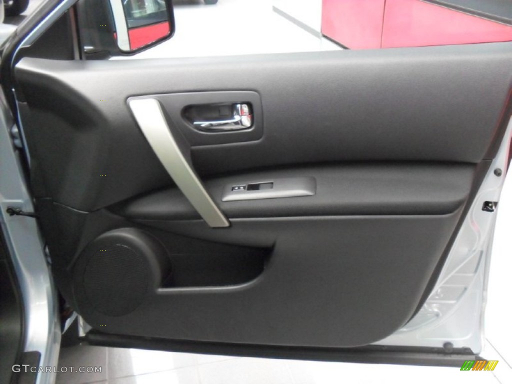 2011 Rogue SV AWD - Frosted Steel Metallic / Black photo #11