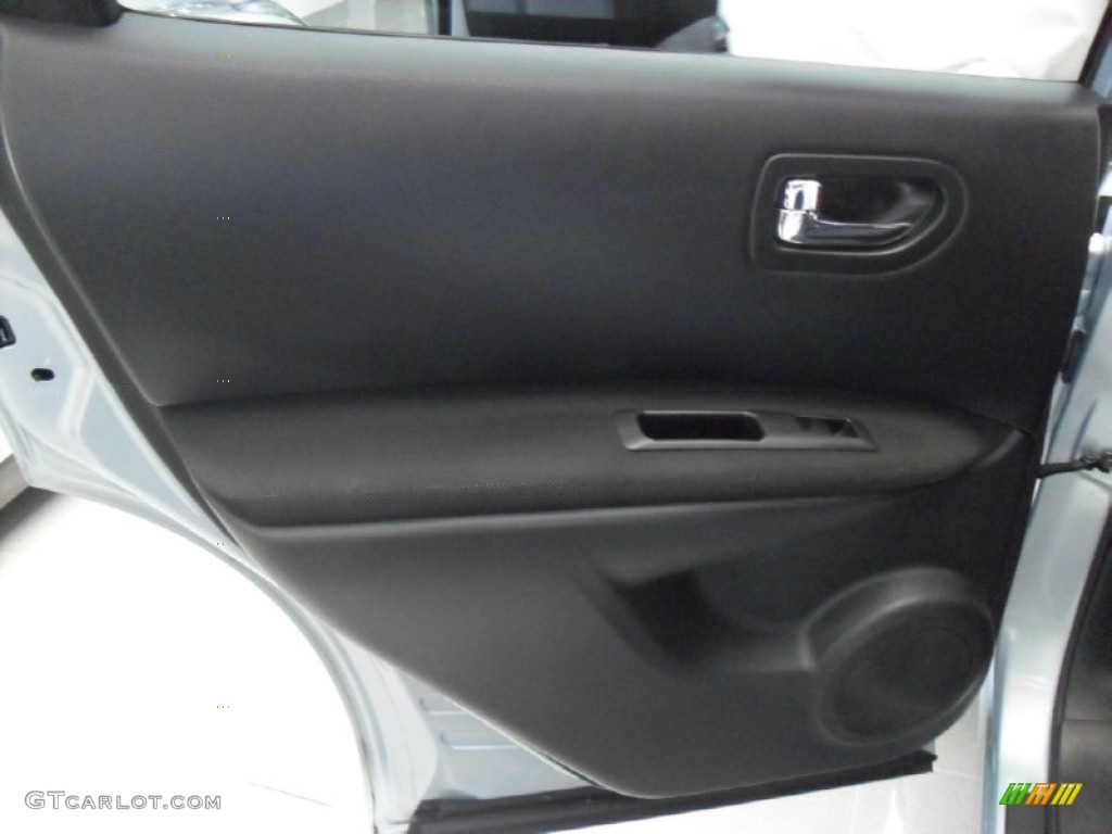 2011 Rogue SV AWD - Frosted Steel Metallic / Black photo #13