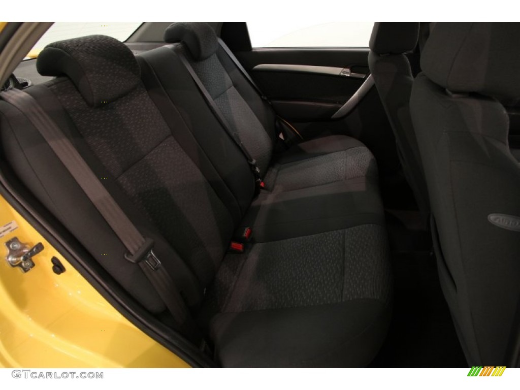 2009 Aveo LT Sedan - Summer Yellow / Charcoal photo #11