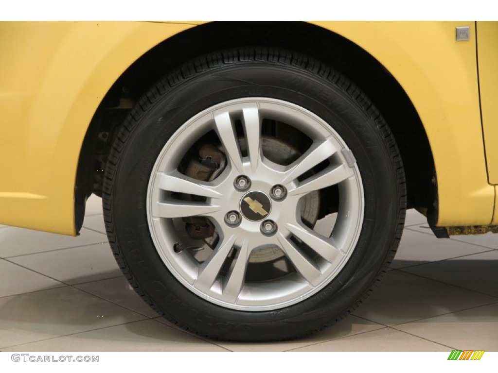 2009 Aveo LT Sedan - Summer Yellow / Charcoal photo #15