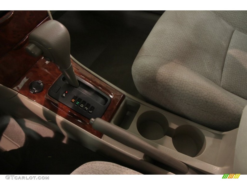 2004 Corolla LE - Black / Pebble Beige photo #9
