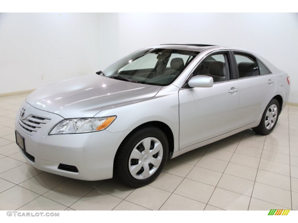 Classic Silver Metallic 2008 Toyota Camry LE Exterior Photo #86500050