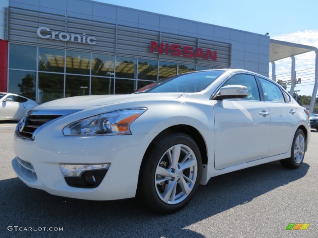 2014 Altima 2.5 SL - Pearl White / Beige photo #1