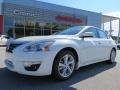 2014 Pearl White Nissan Altima 2.5 SL  photo #1