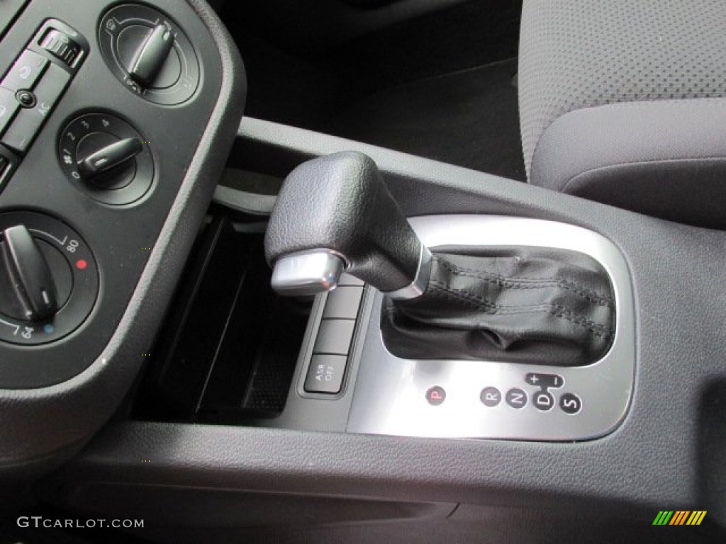 2007 Volkswagen Rabbit 4 Door Transmission Photos