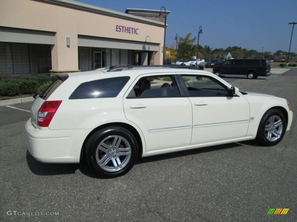 2005 Magnum R/T - Cool Vanilla White / Dark Slate Gray/Medium Slate Gray photo #8