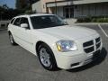 2005 Cool Vanilla White Dodge Magnum R/T  photo #11