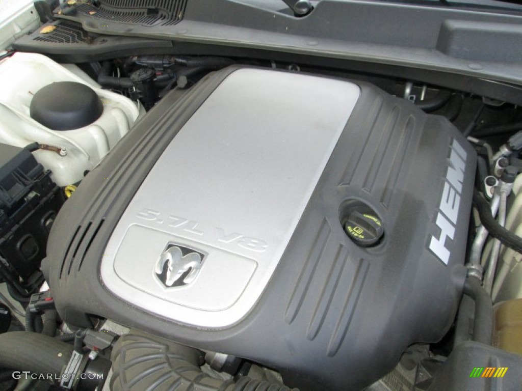 2005 Magnum R/T - Cool Vanilla White / Dark Slate Gray/Medium Slate Gray photo #28