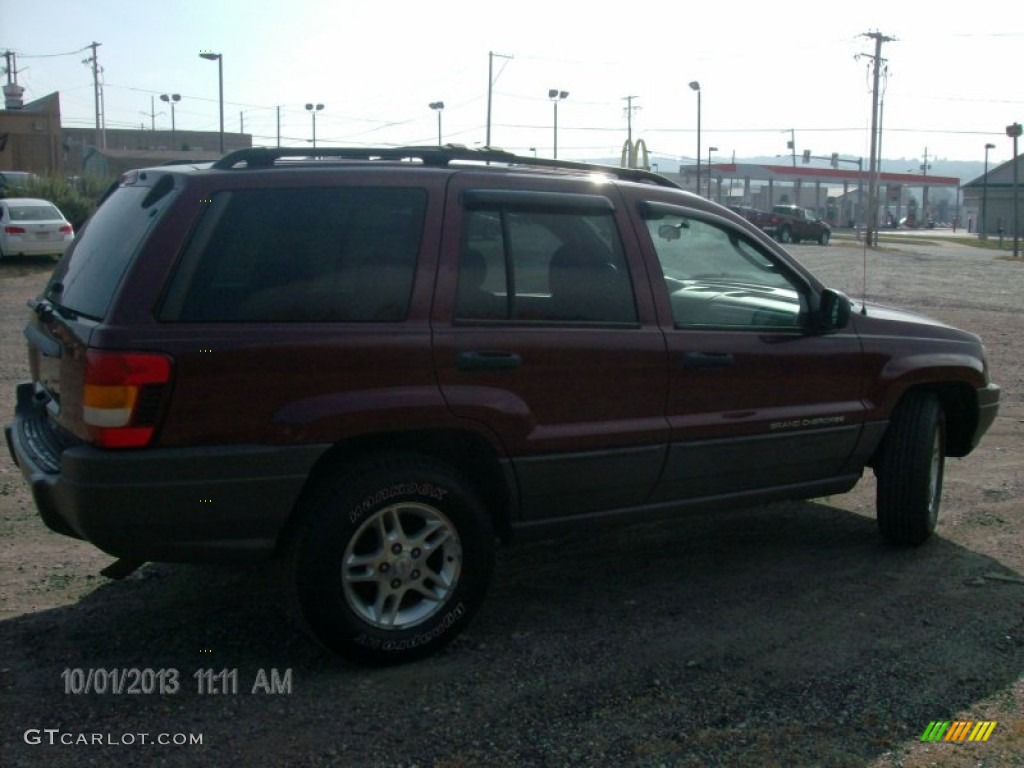 2003 Grand Cherokee Laredo 4x4 - Dark Garnet Red Pearl / Taupe photo #4